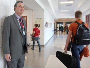Manley settles into role as Heights High principal
